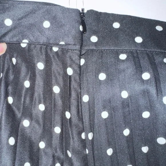 Stradivarius Polka Dot Pleated Skirt in Size S - Picture 6 of 8